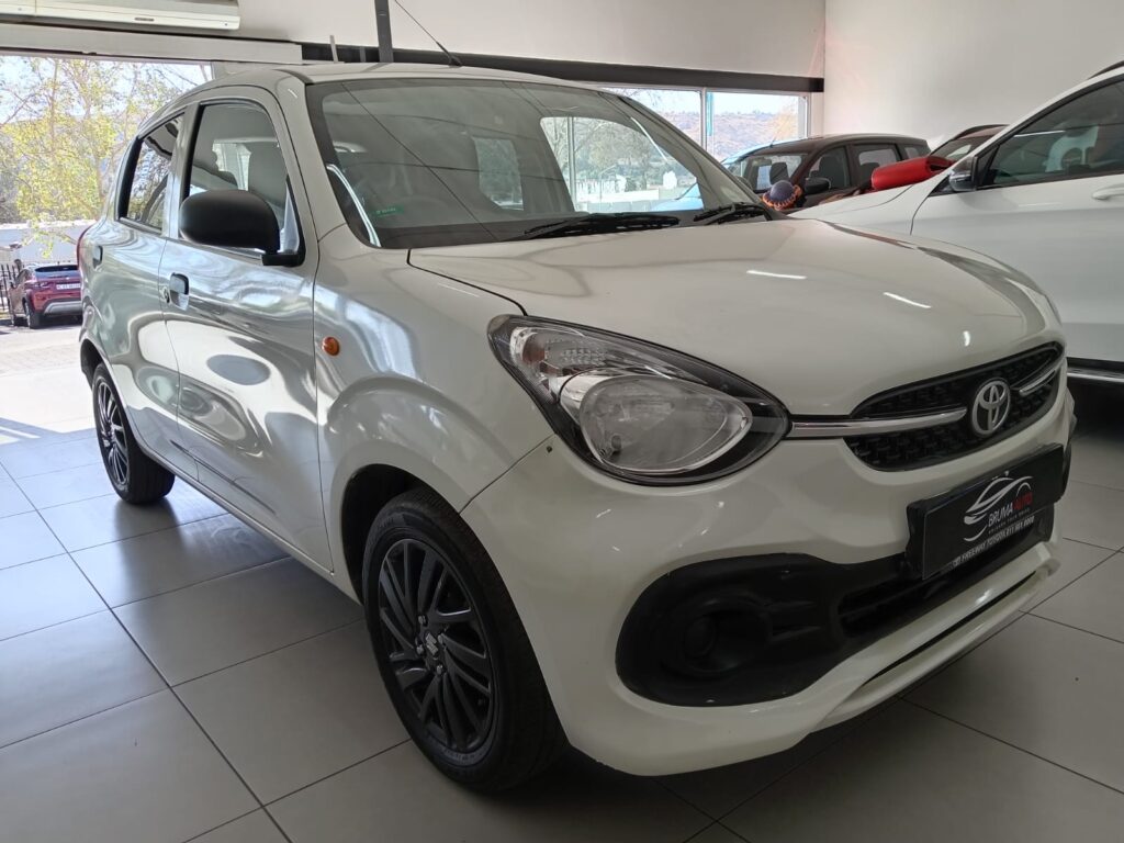 2024 Toyota vitz 1.0