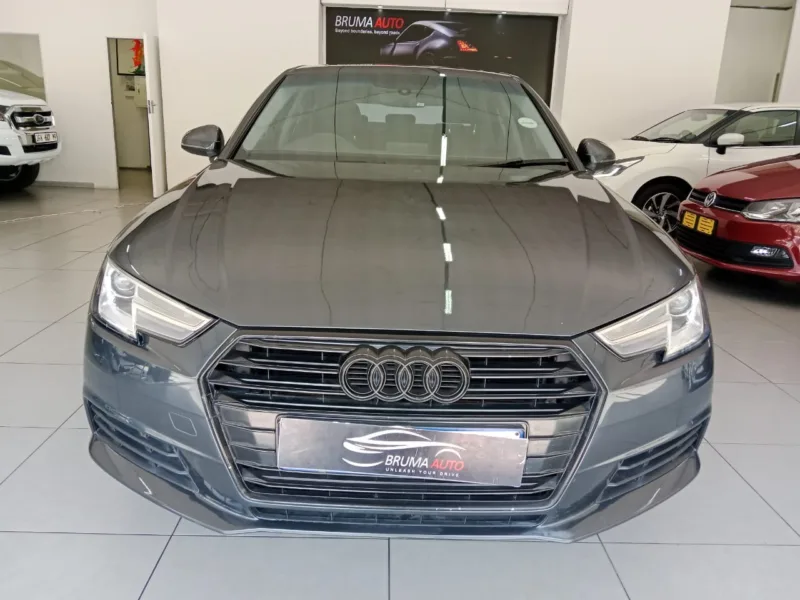 2018 Audi A4 I,4 TFSI Auto  Black Leather  Sunroof